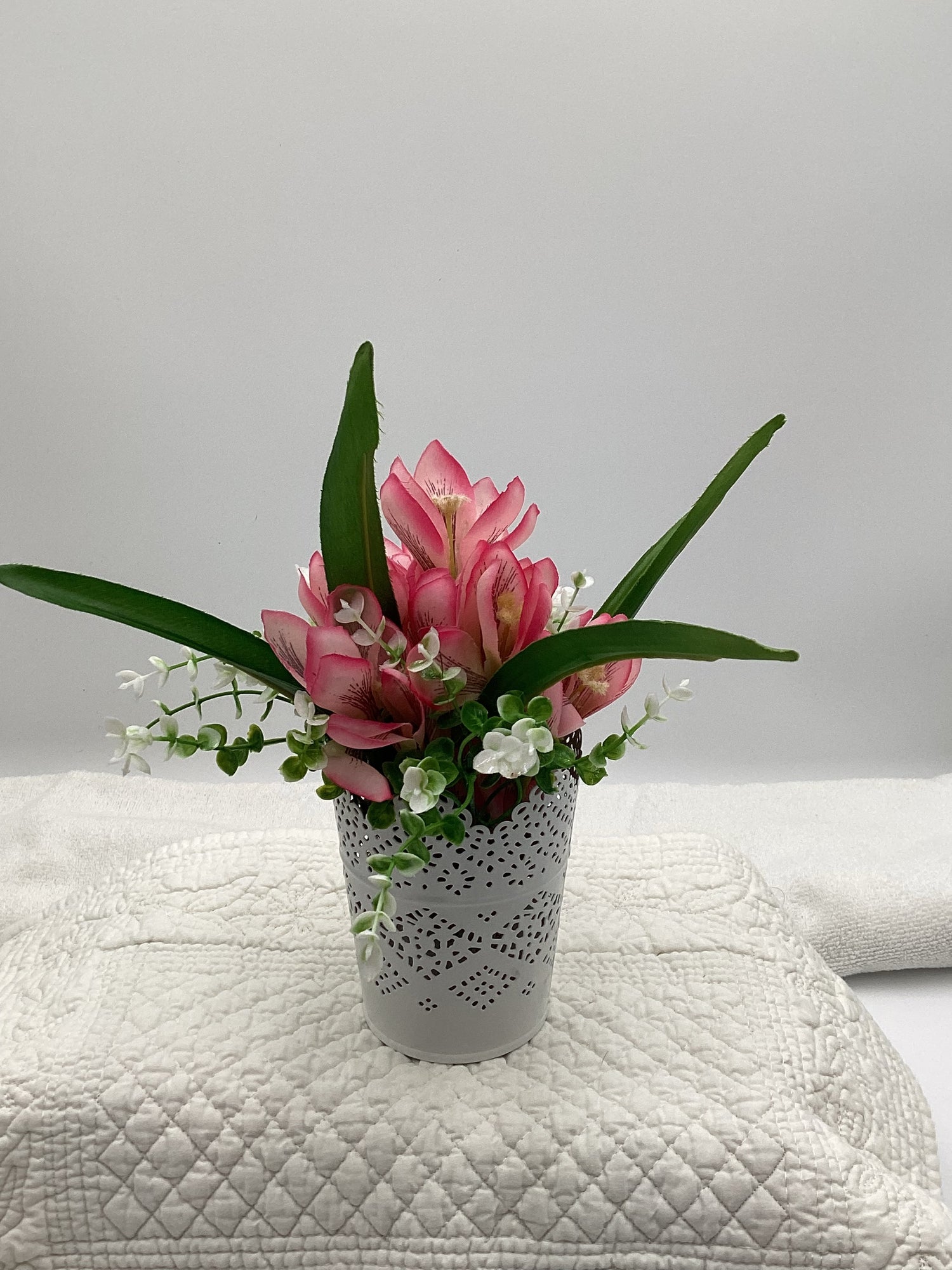 Flower Arrangements - Silk Flowers- Artificial Flowers