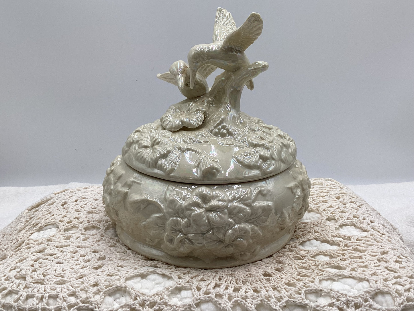 Hummingbird Covered Trinket/Candy Dish Porcelain 7" Tall 5.25" Wide